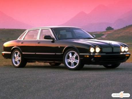Jaguar XJR